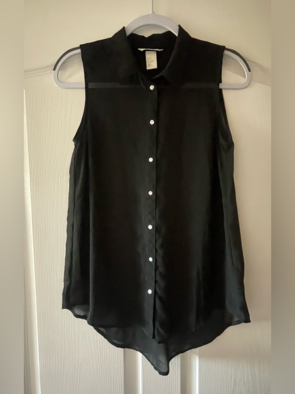 H&M Black Sheet Sleeveless Button-Front Tunic: Sz. 6